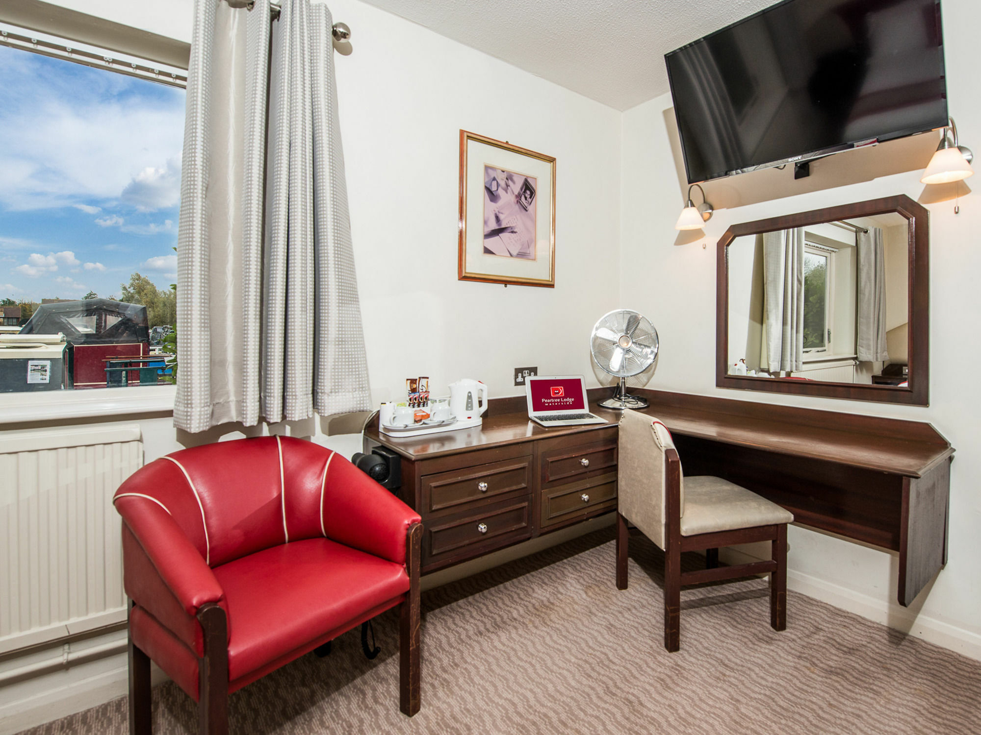 Peartree Lodge Waterside Милтон-Кейнс Экстерьер фото
