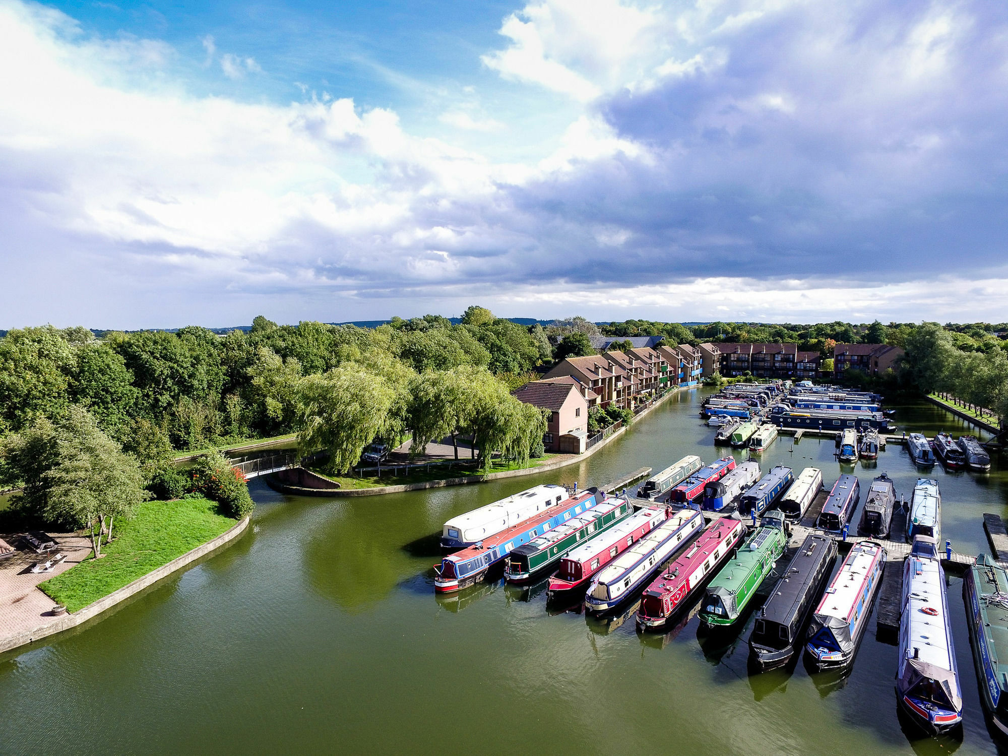 Peartree Lodge Waterside Милтон-Кейнс Экстерьер фото