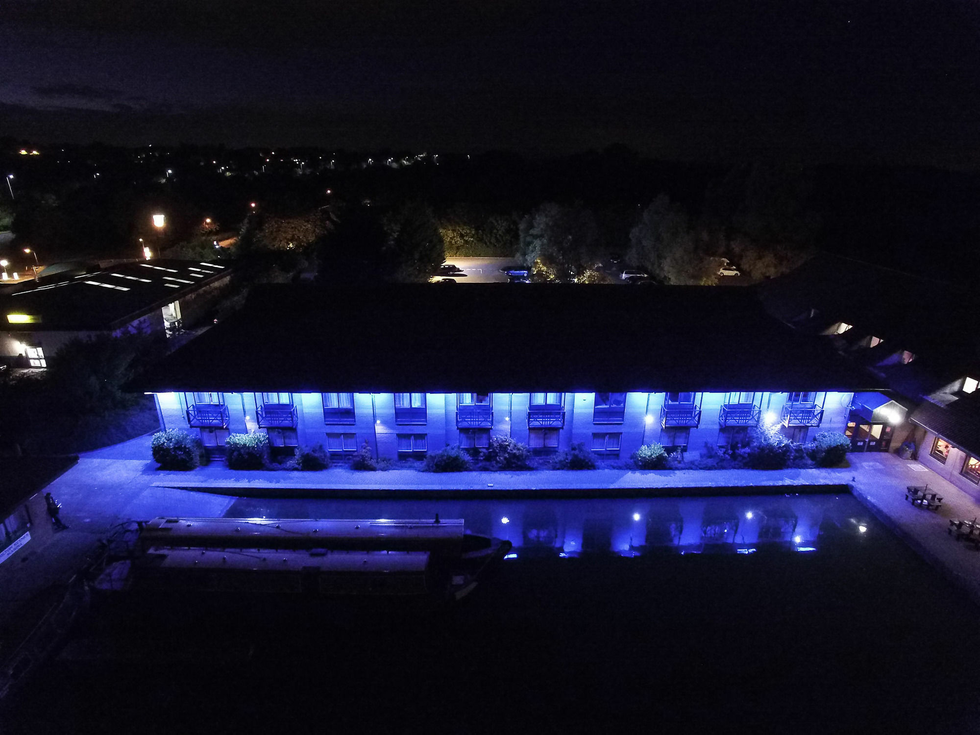 Peartree Lodge Waterside Милтон-Кейнс Экстерьер фото
